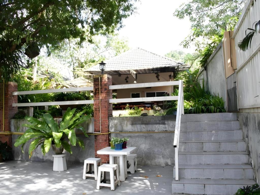 Rommai Rimnaam Resort Ranong Buitenkant foto