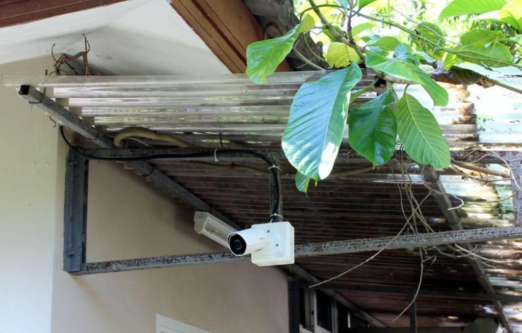 Rommai Rimnaam Resort Ranong Buitenkant foto