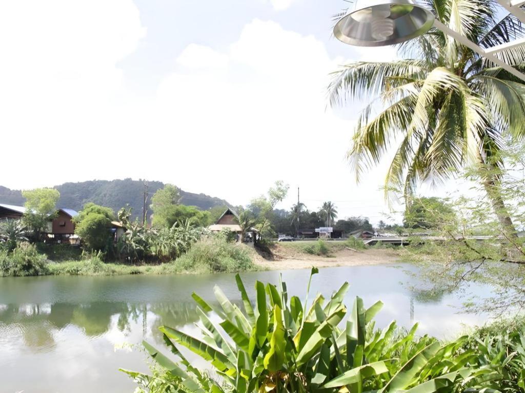 Rommai Rimnaam Resort Ranong Buitenkant foto