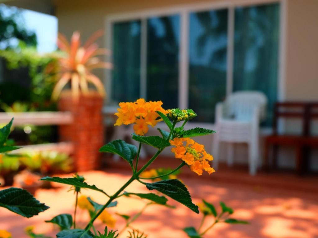 Rommai Rimnaam Resort Ranong Buitenkant foto
