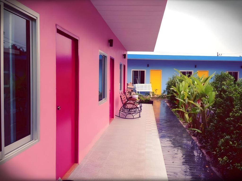 Rommai Rimnaam Resort Ranong Buitenkant foto