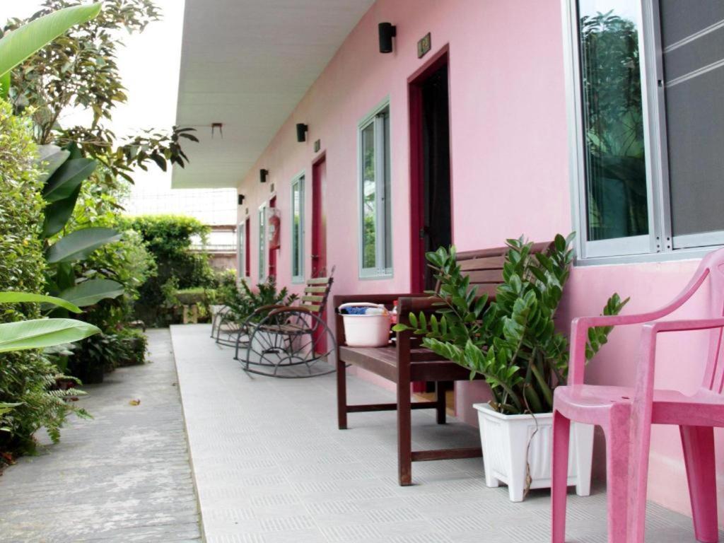 Rommai Rimnaam Resort Ranong Buitenkant foto