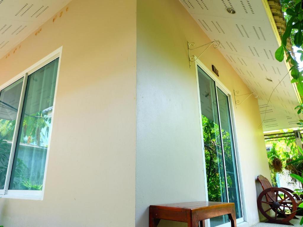 Rommai Rimnaam Resort Ranong Buitenkant foto
