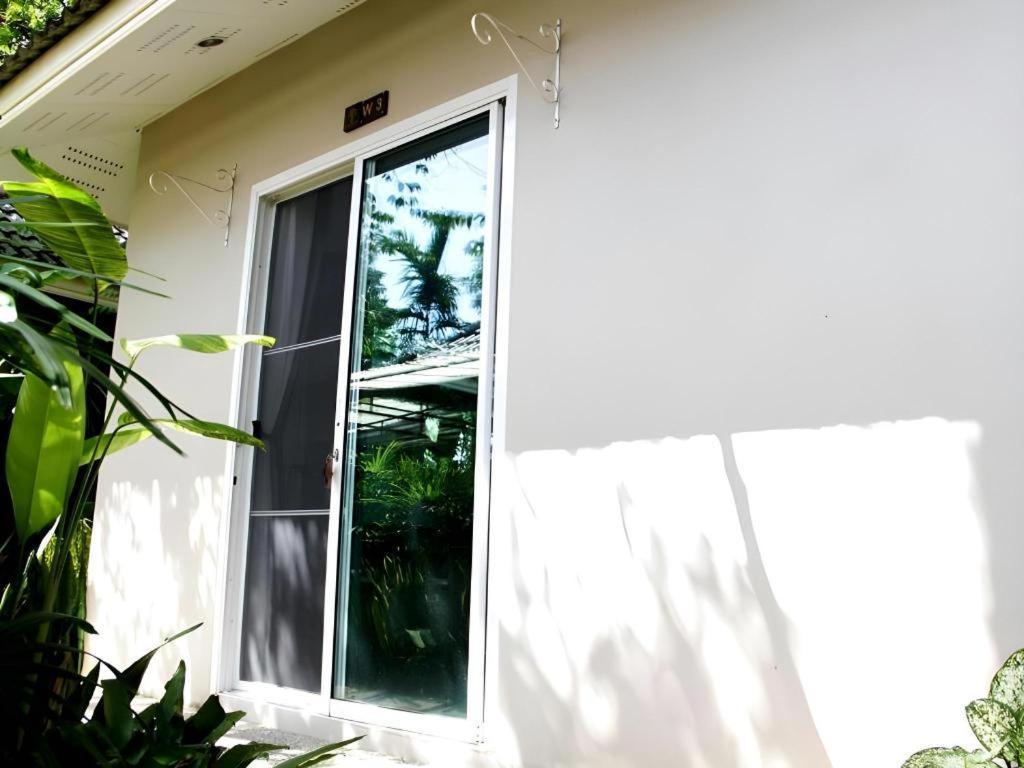 Rommai Rimnaam Resort Ranong Buitenkant foto