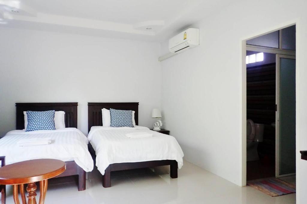 Rommai Rimnaam Resort Ranong Buitenkant foto