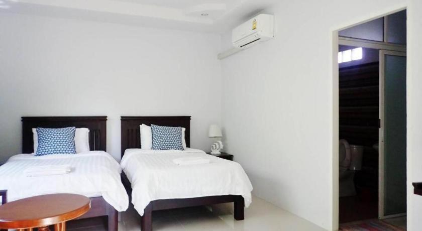 Rommai Rimnaam Resort Ranong Buitenkant foto