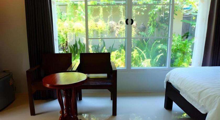 Rommai Rimnaam Resort Ranong Buitenkant foto
