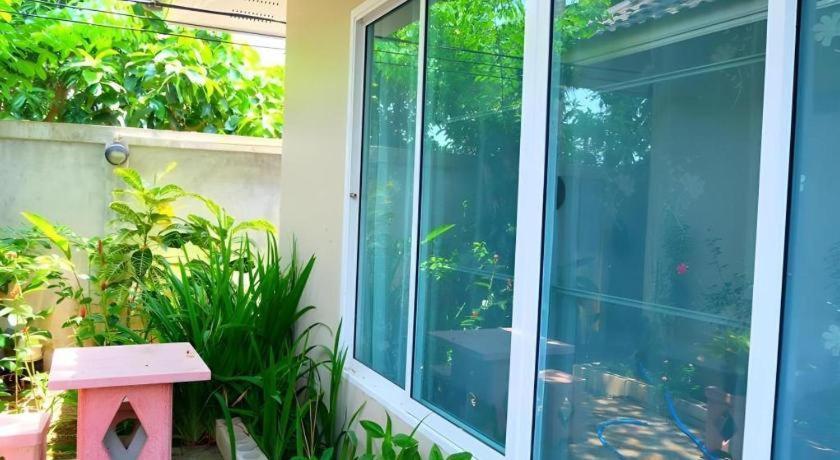 Rommai Rimnaam Resort Ranong Buitenkant foto
